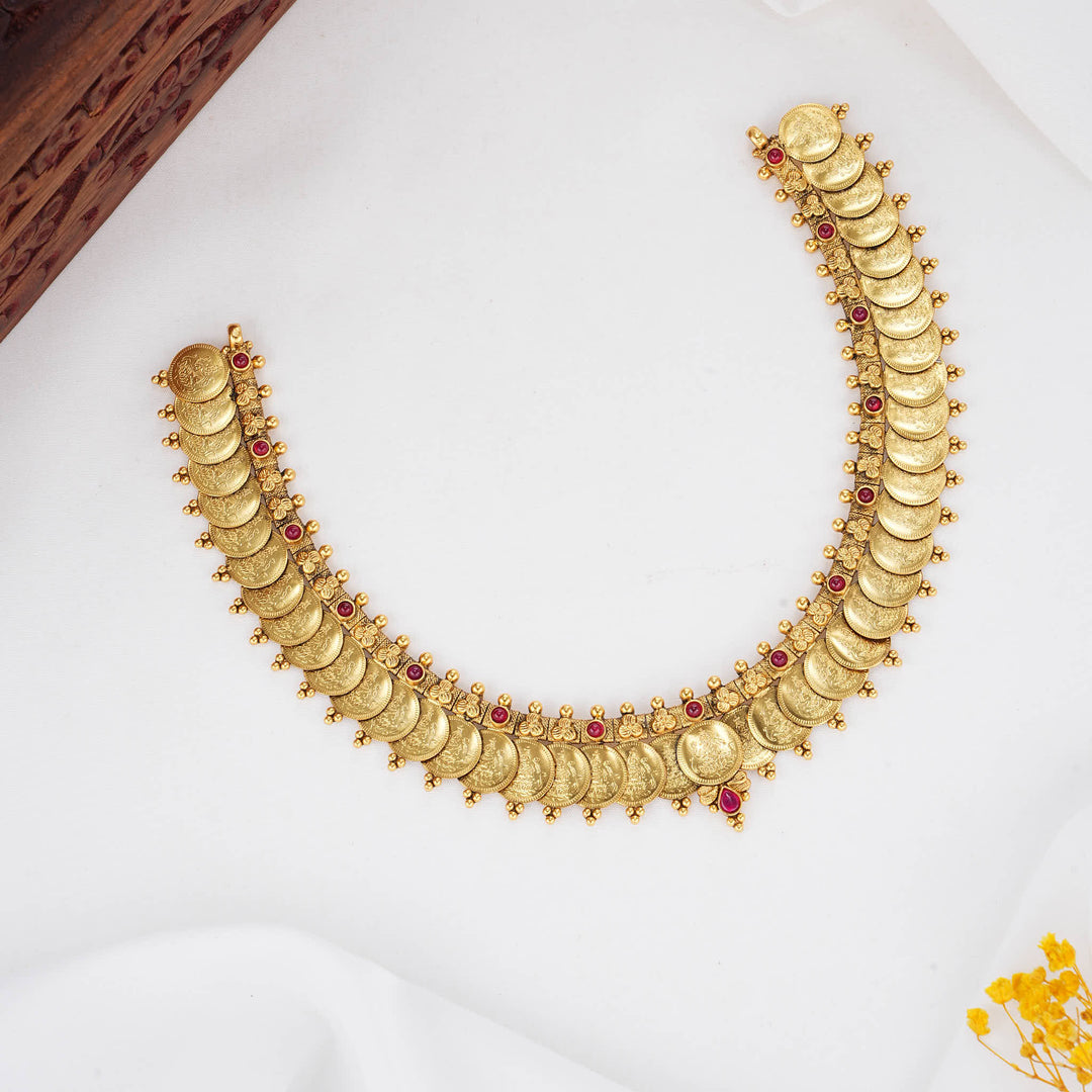 Glow with Radiance Nagas Short Necklace