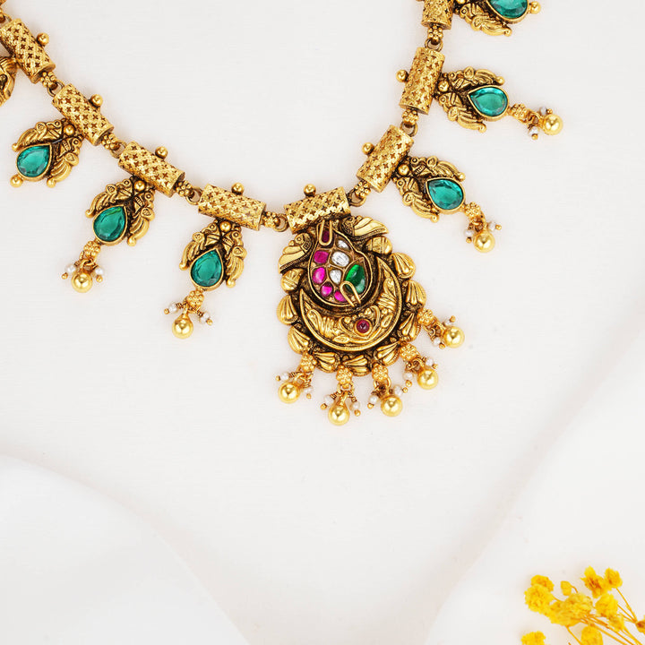Vinitha Nagas Short Necklace