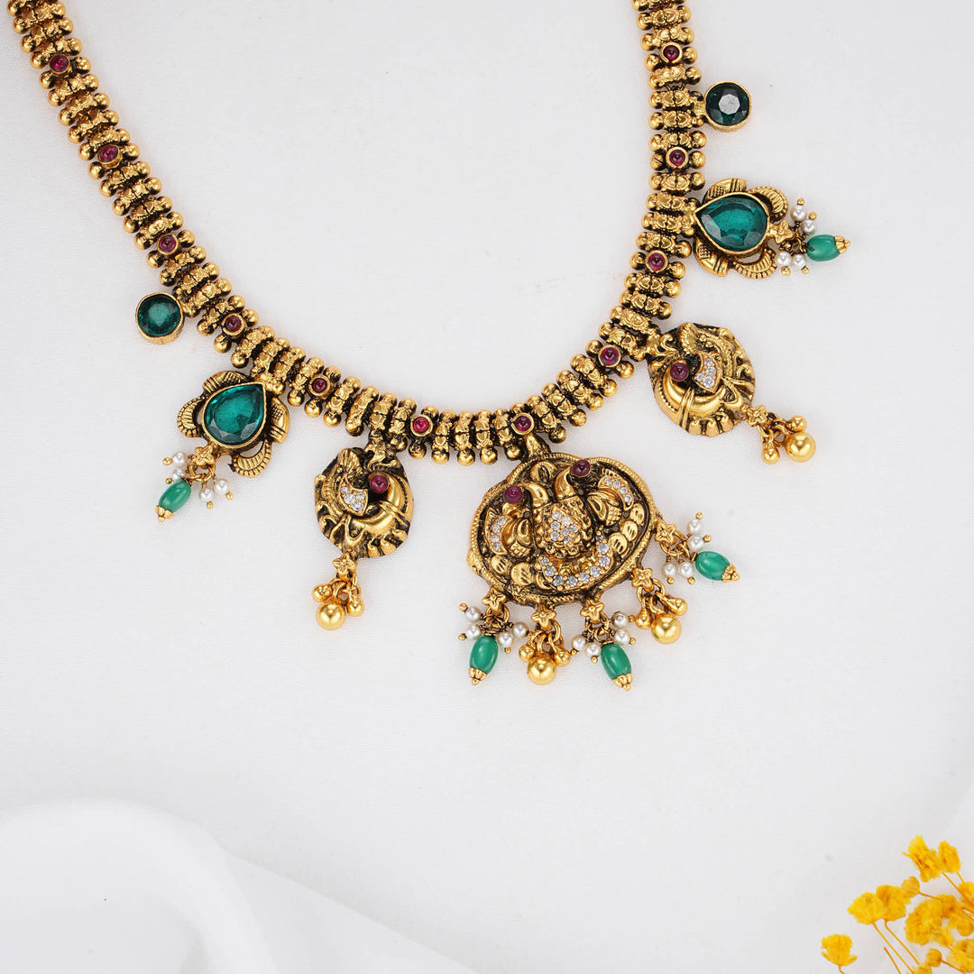 Delicate Shine Nagas Short Necklace
