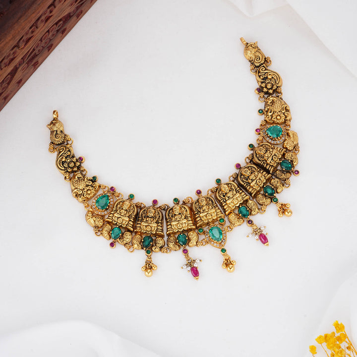 Fresh and Alive Nagas Short Necklace