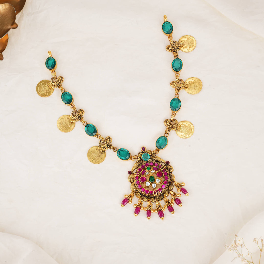 Minthra Nagas Short Necklace