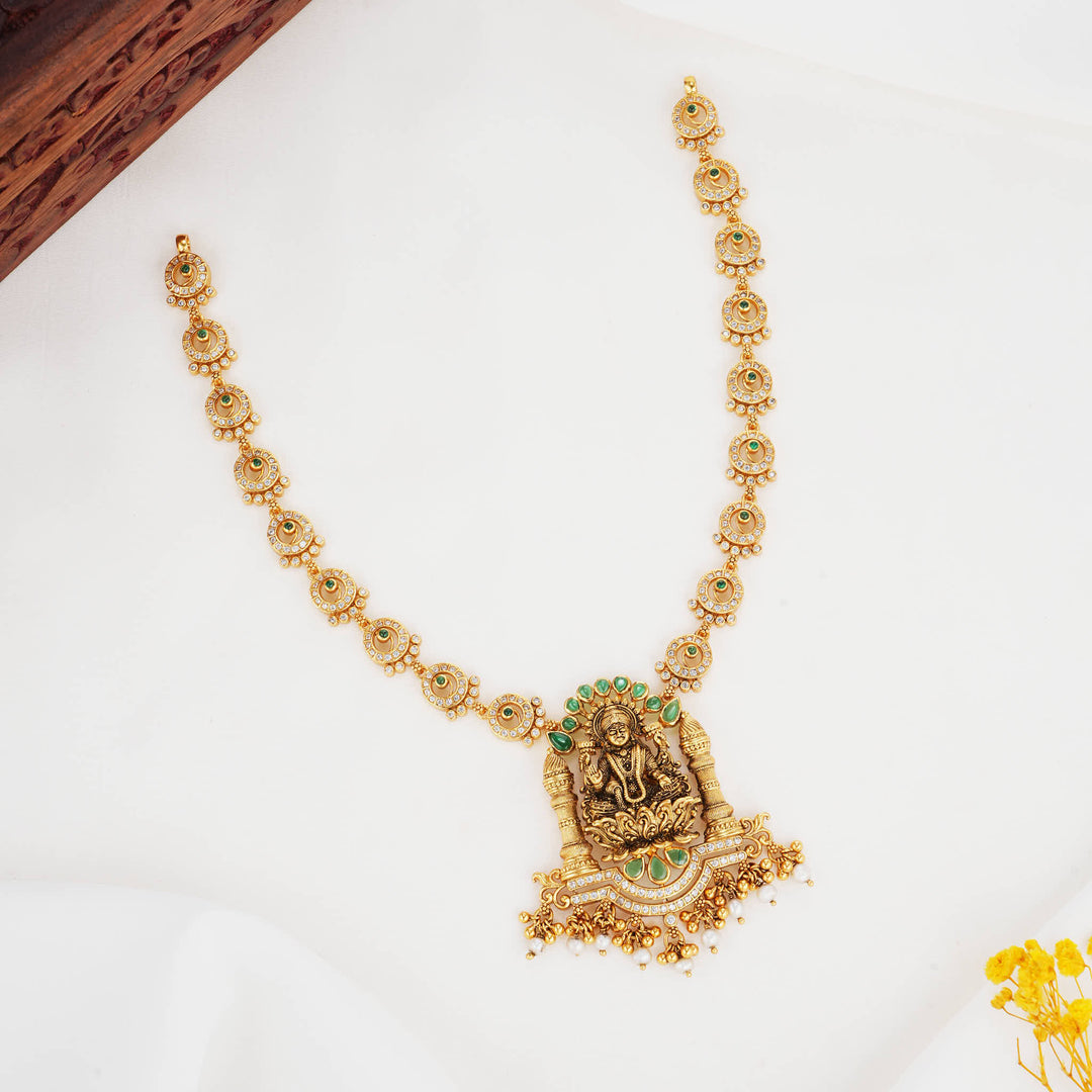 Graceful Legacy Stone Short Necklace