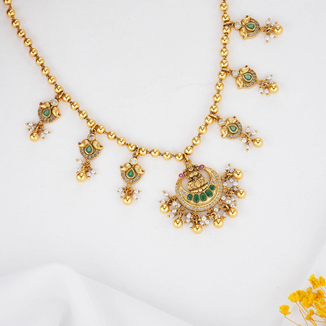 Vibrant Stone Short Necklace