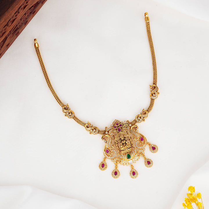 Elegant Stone Short Necklace