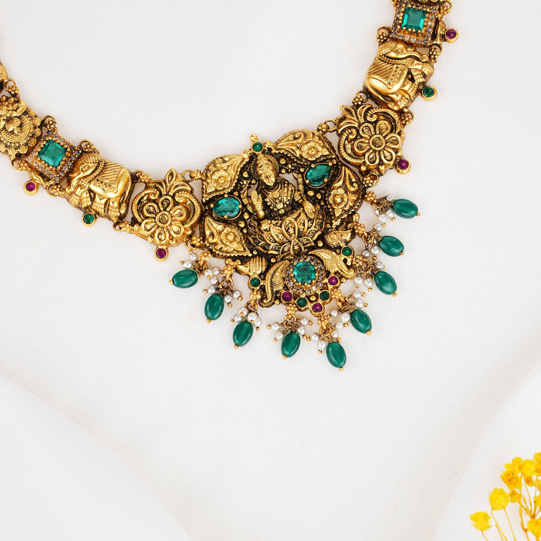 Radiant Verde Nagas Short Necklace
