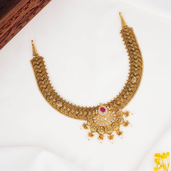 Grand and Gorgeous Nagas Short Necklace