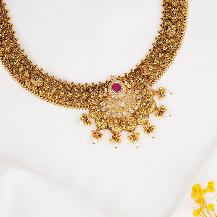 Grand and Gorgeous Nagas Short Necklace