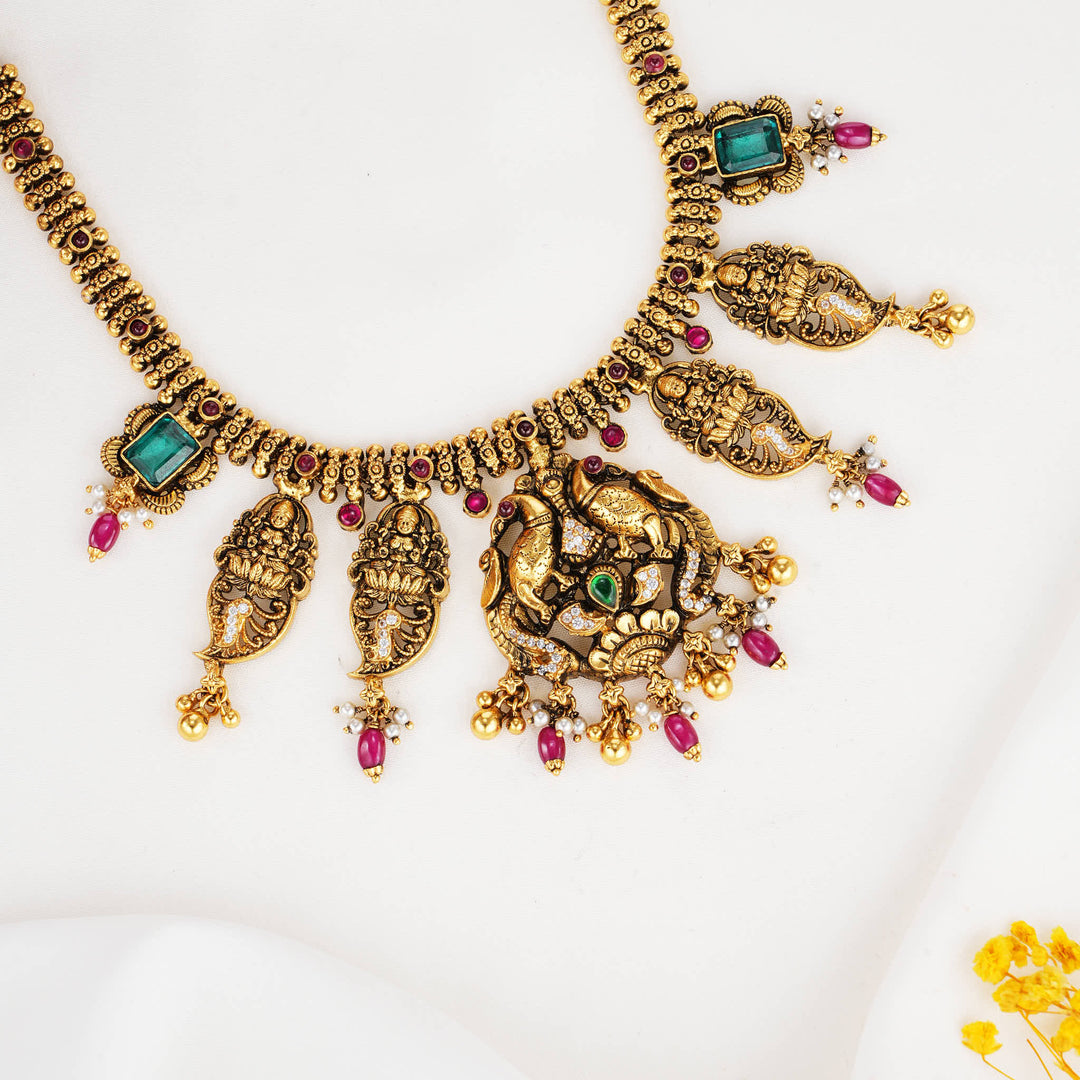 Abinkaa Nagas Short Necklace