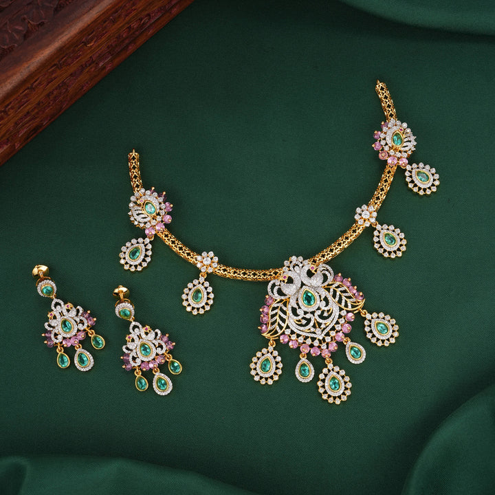 Vinitha Diamond Design Necklace Set