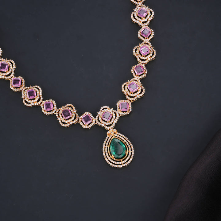 Dazzle Attractive Victorian Short Necklace Set