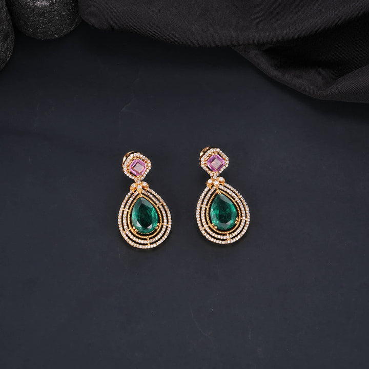 Dazzle Attractive Victorian Short Necklace Set