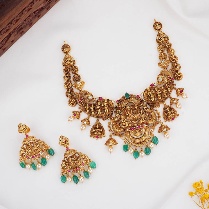 Goddess-Like 3D Spl Short Necklace Set