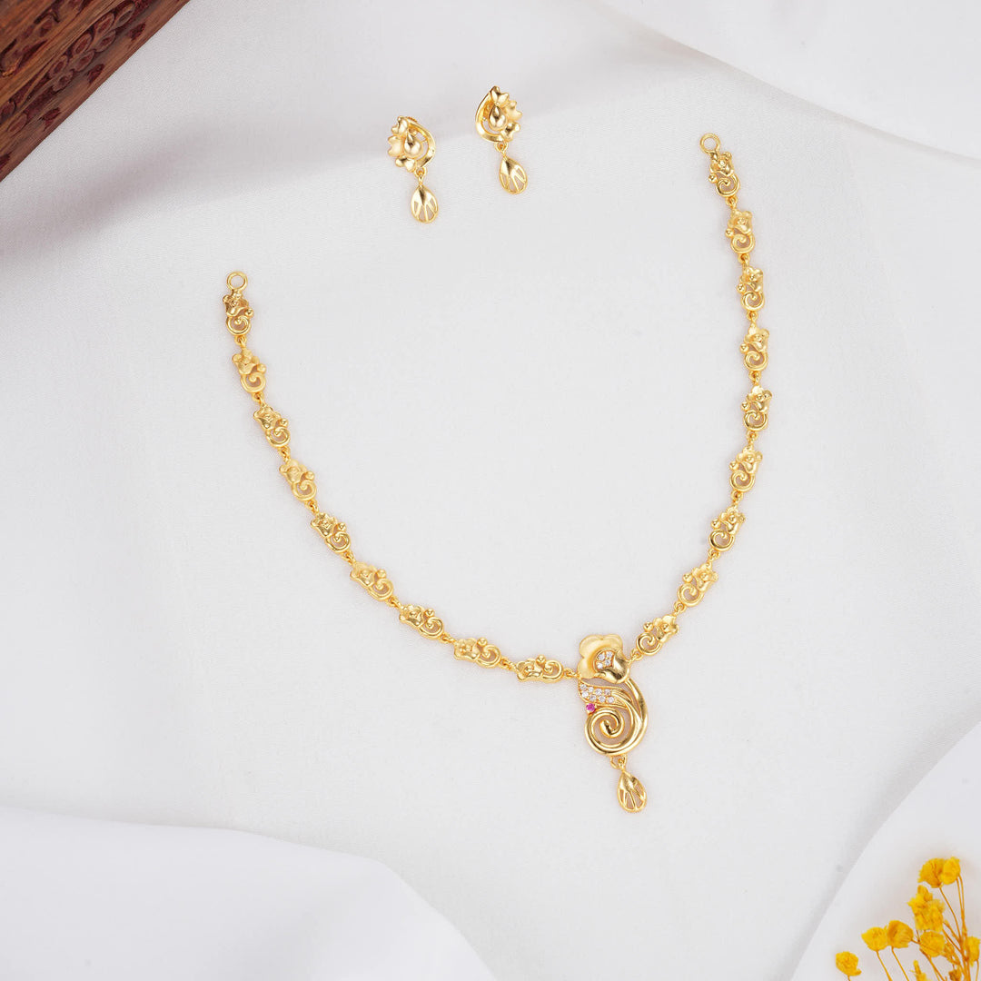 Minthikaa 3D Spl Short Necklace Set