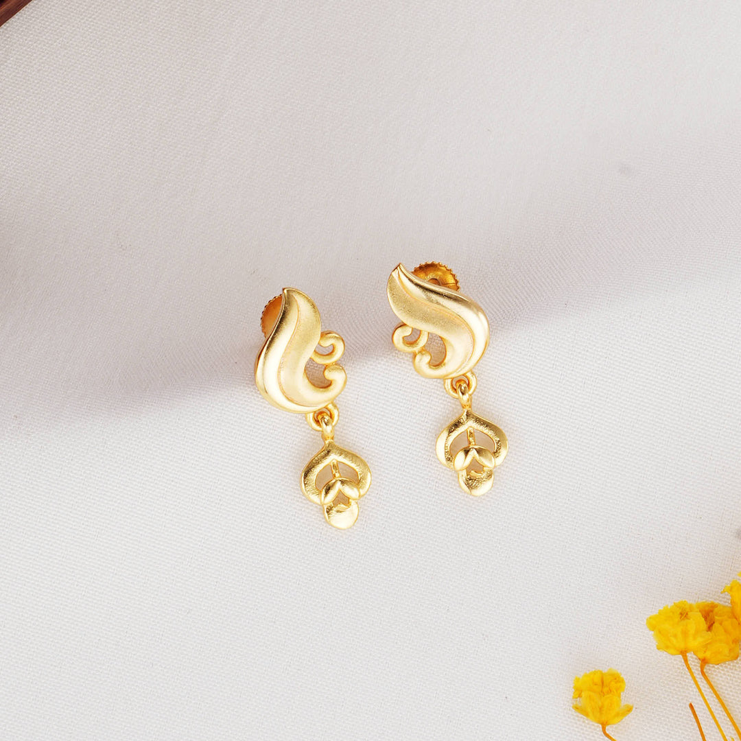 Catchy 3D Spl Short Necklace Set