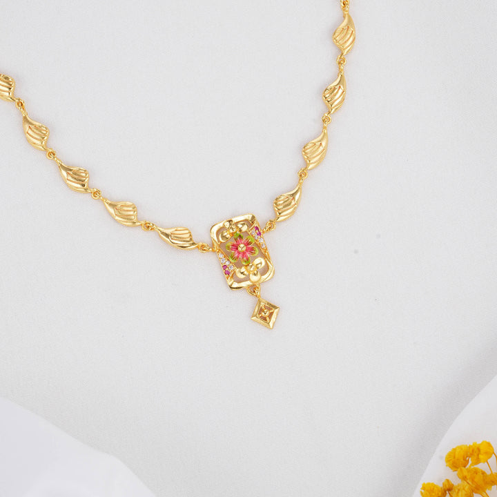 Niharikaa 3D Spl Short Necklace Set
