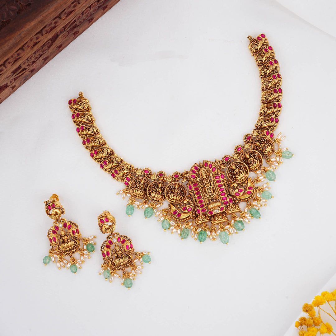 Divine Glow 3D Spl Short Necklace Set