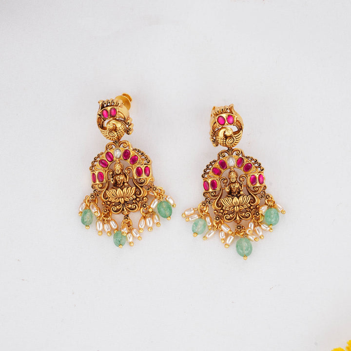 Divine Glow 3D Spl Short Necklace Set