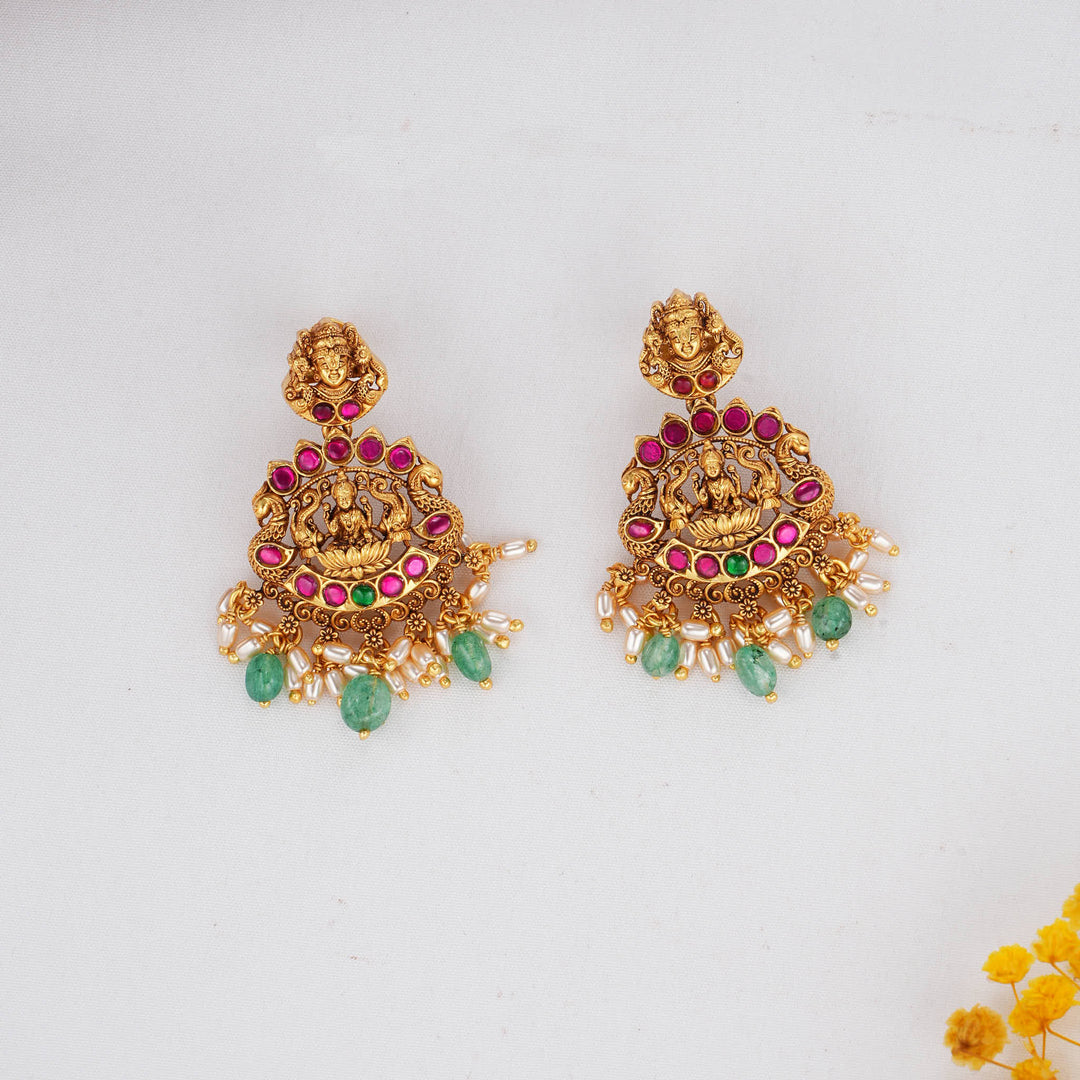 Grand and Traditional 3D Spl Short Necklace Set