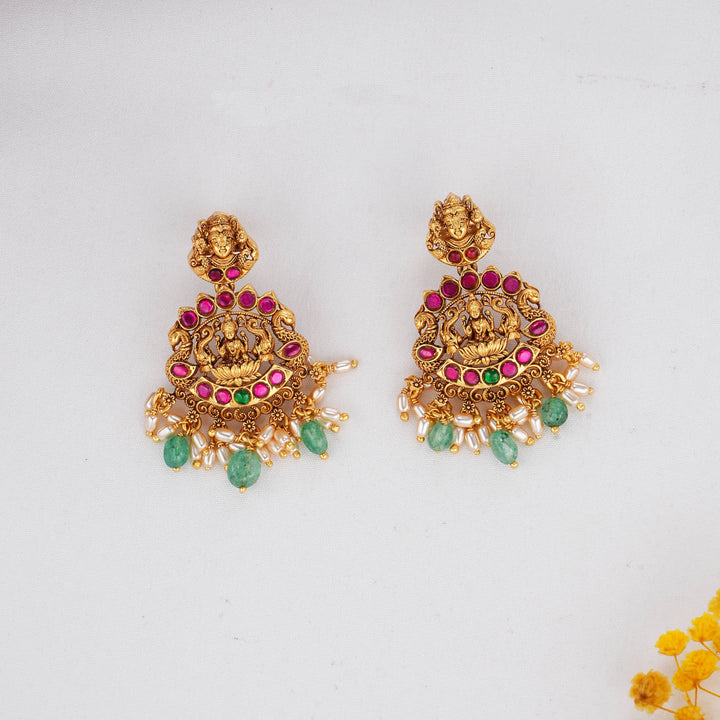 Grand and Traditional 3D Spl Short Necklace Set