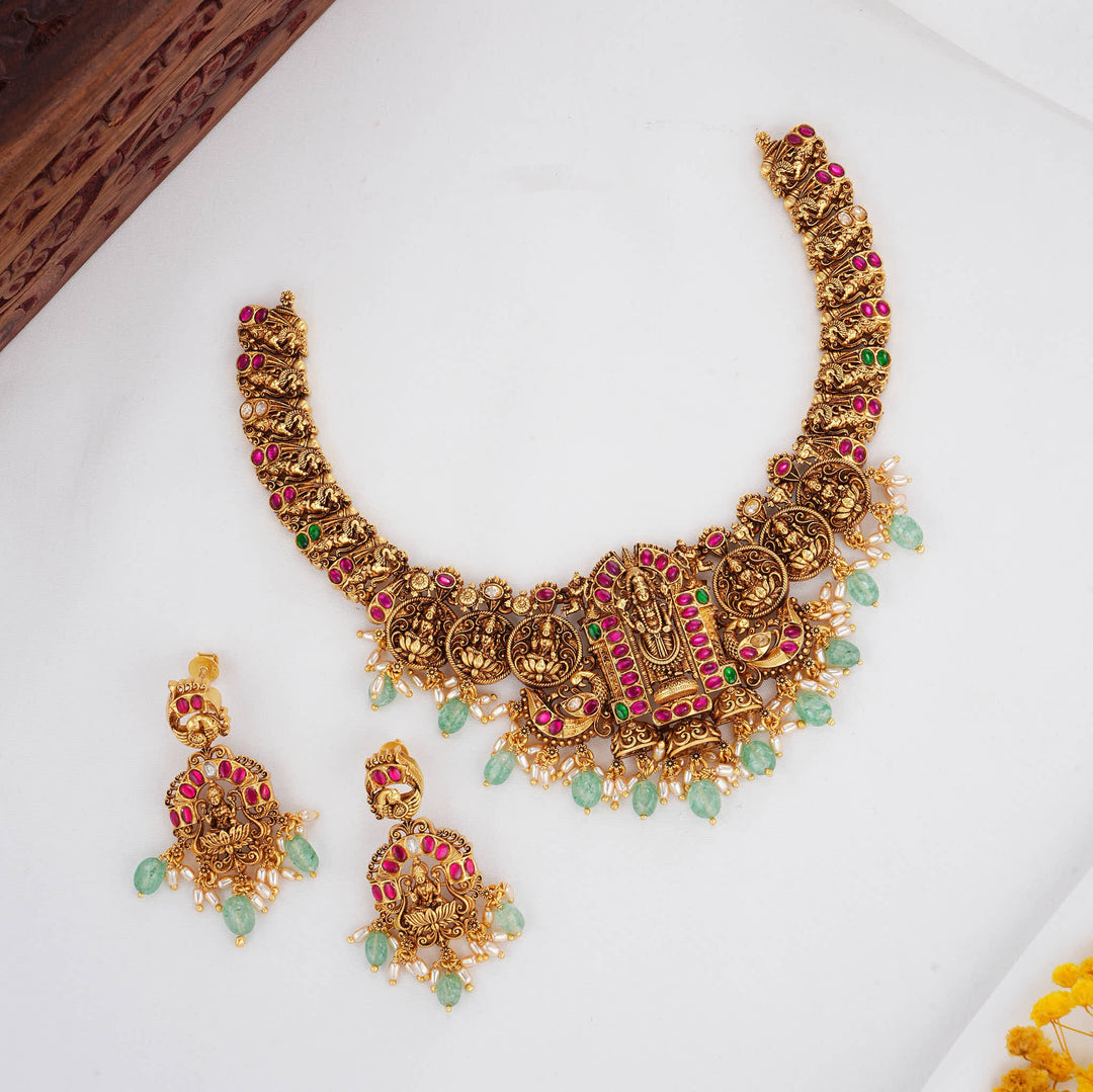 Vibrant Glow 3D Spl Short Necklace Set