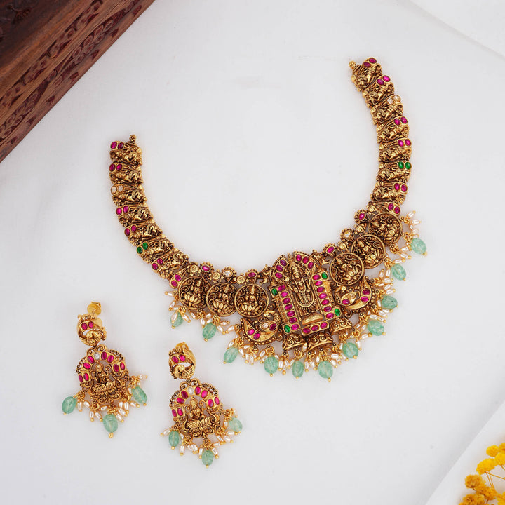 Vibrant Glow 3D Spl Short Necklace Set