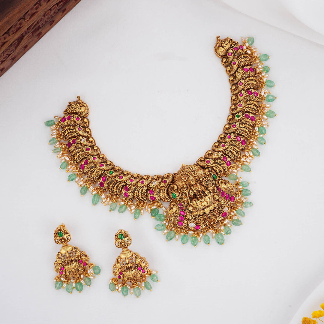 Awe-Inspiring 3D Spl Short Necklace Set