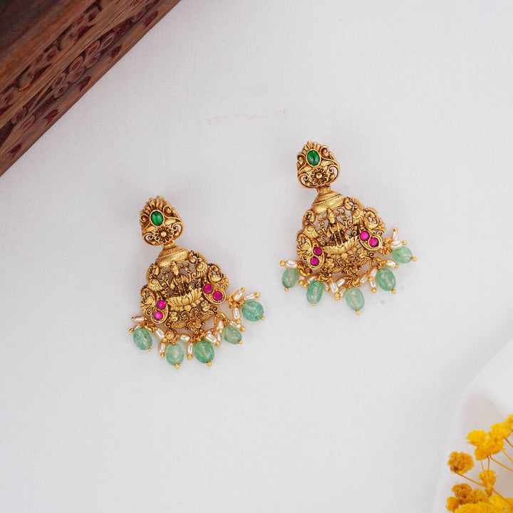 Awe-Inspiring 3D Spl Short Necklace Set
