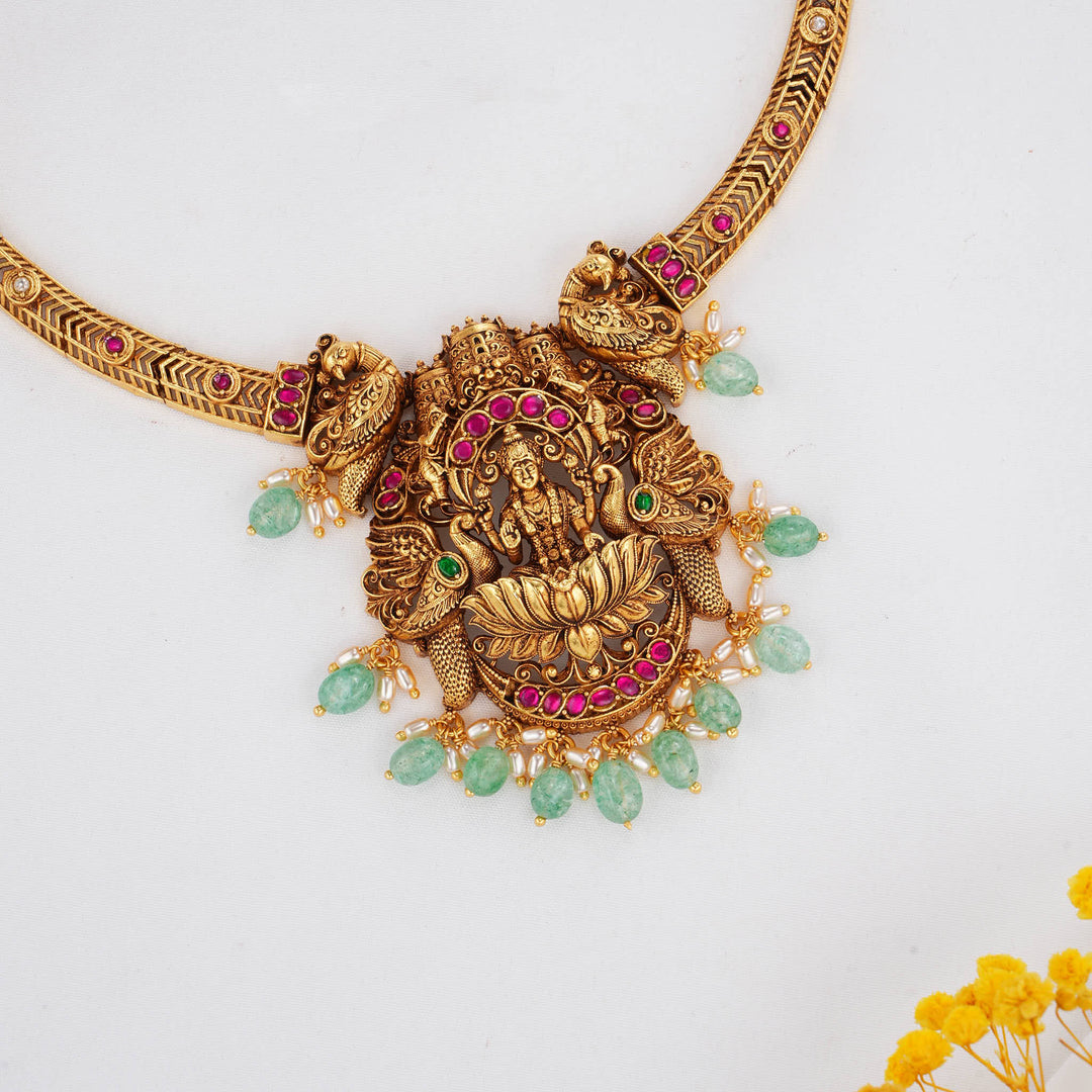 Authentic Shine 3D Spl Short Necklace Set