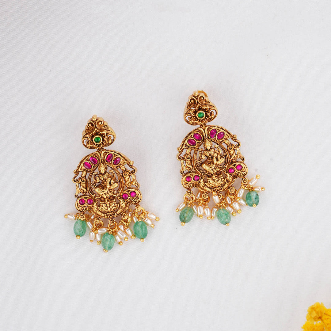 Fresh and Alive 3D Spl Short Necklace Set