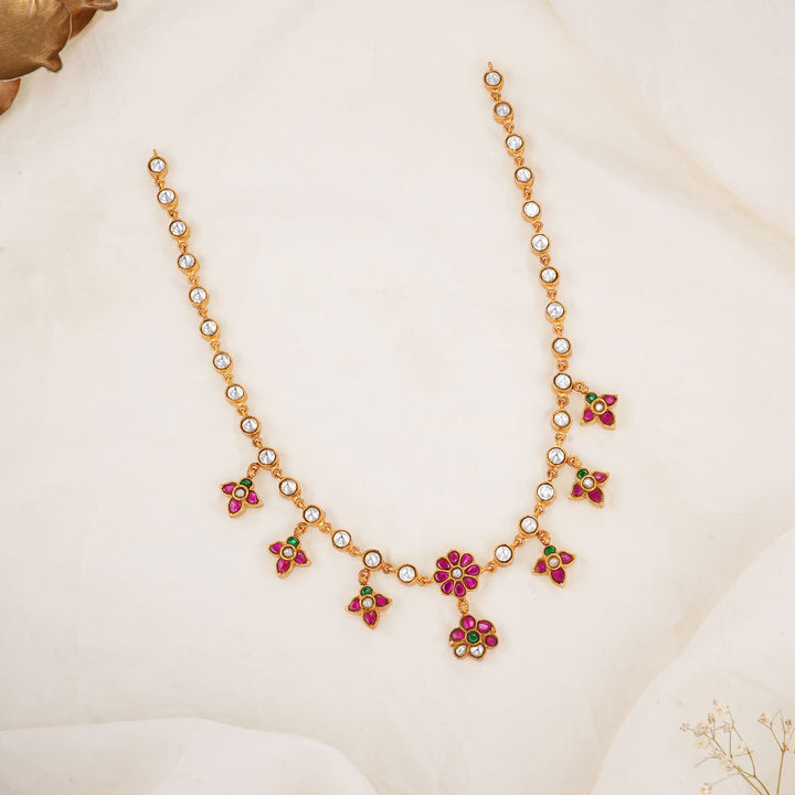 Nithikaa Kundan Short Necklace