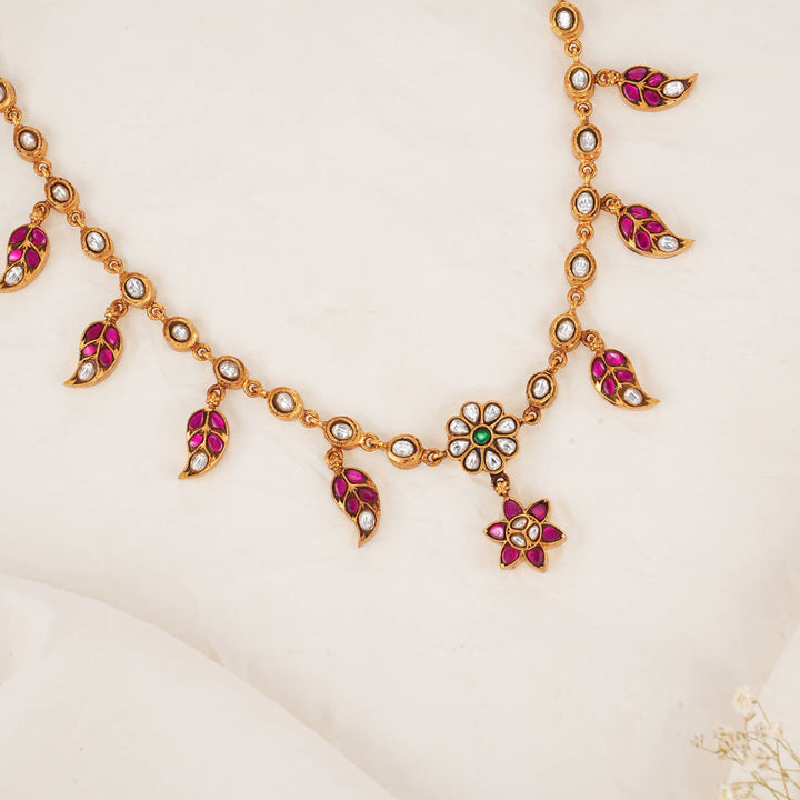 Yashikaa Kundan Short Necklace