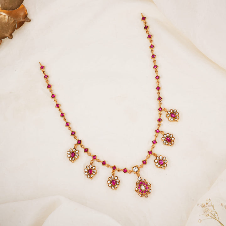 Demands Attention Kundan Short Necklace