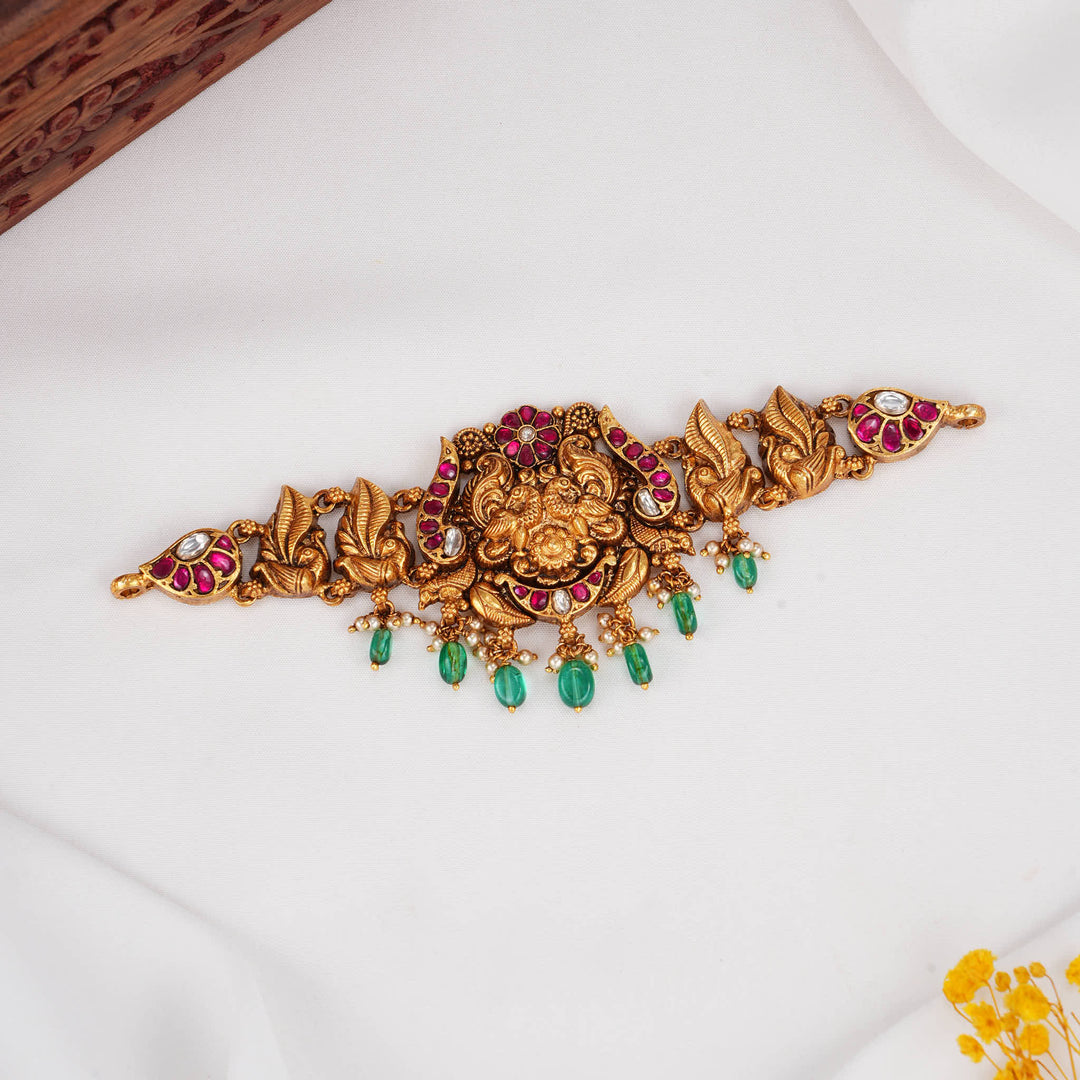 Abundnat Nagas Choker