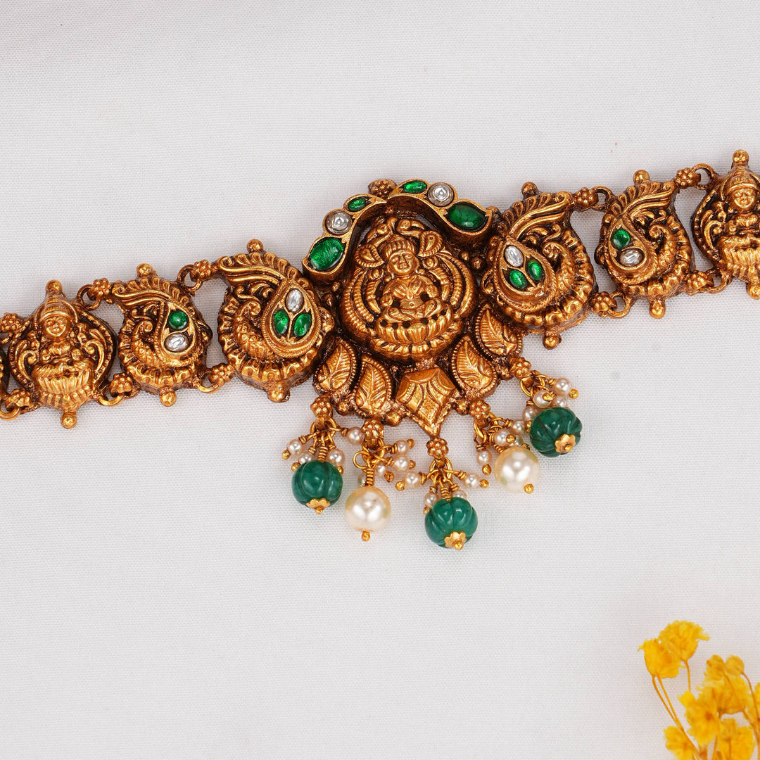 Vibrant Nagas Choker