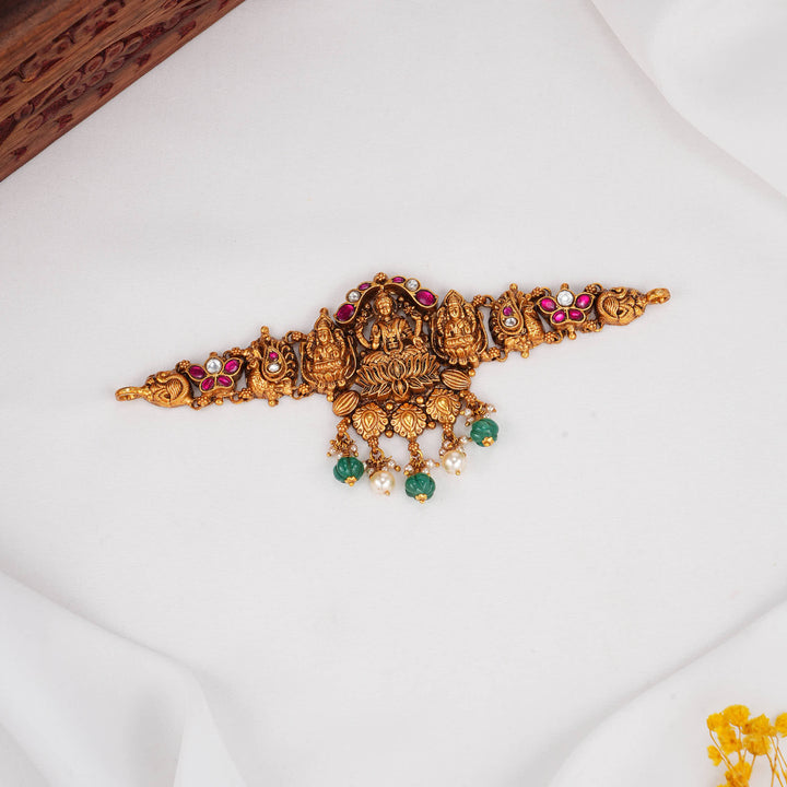 Liyanka Nagas Choker