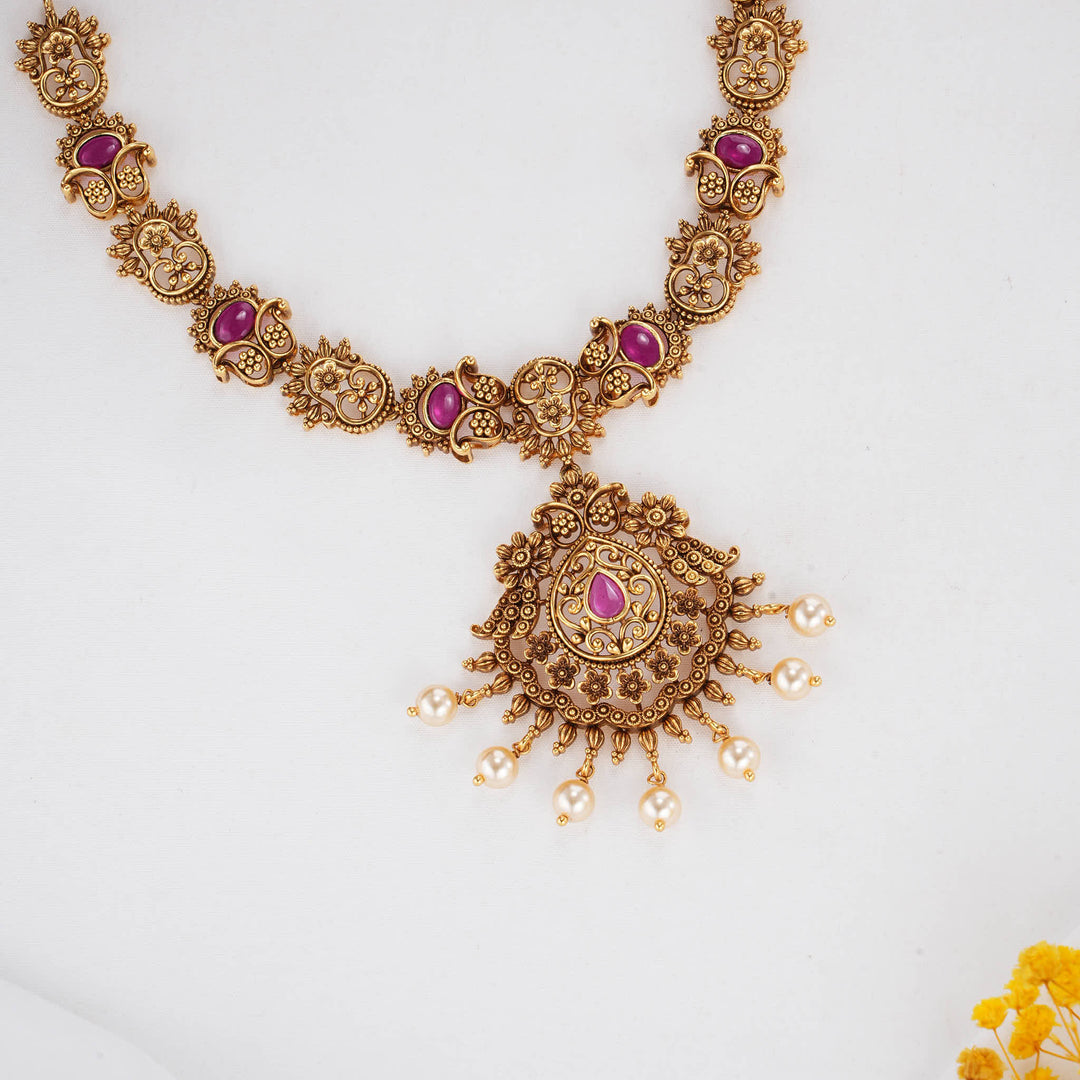 Captivating Nagas Short Necklace Set