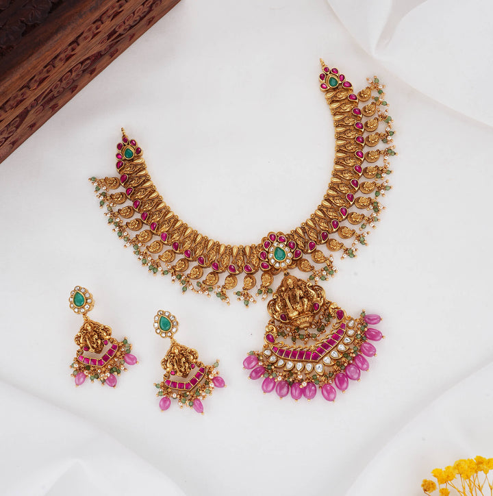 Vibrant 3D Spl Short Necklace set