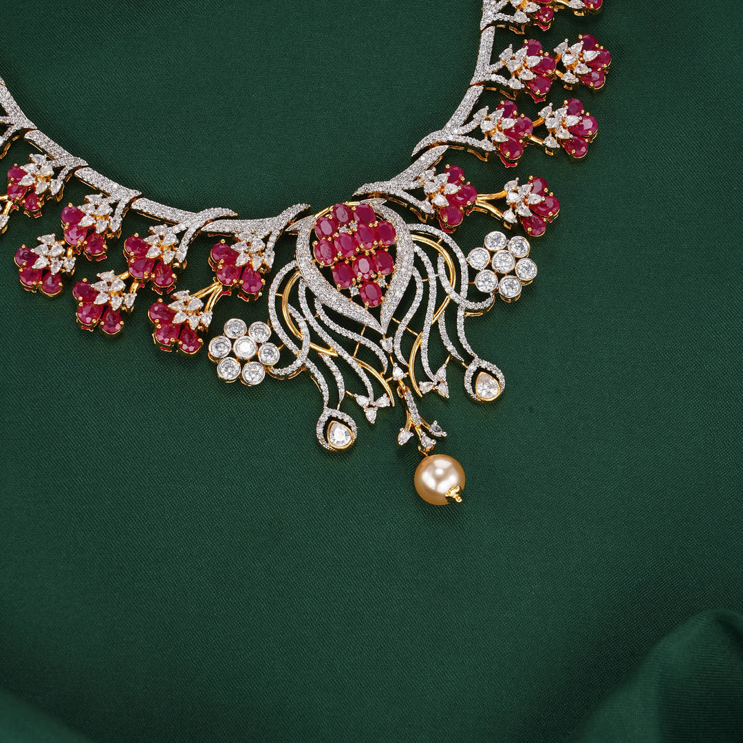Zivikaa  Diamond Design Necklace Set