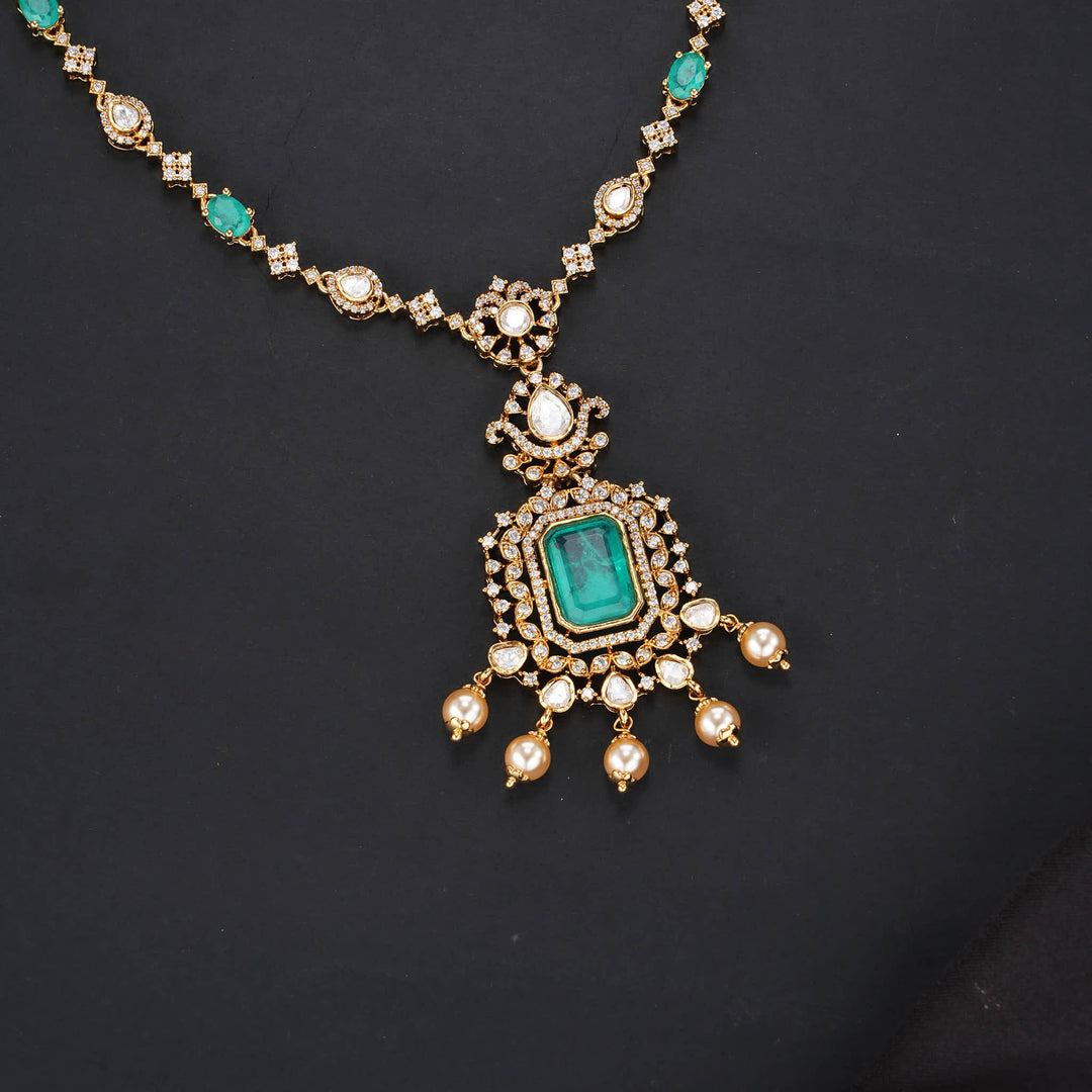 Simply Elegant Victorian Short Necklace Set