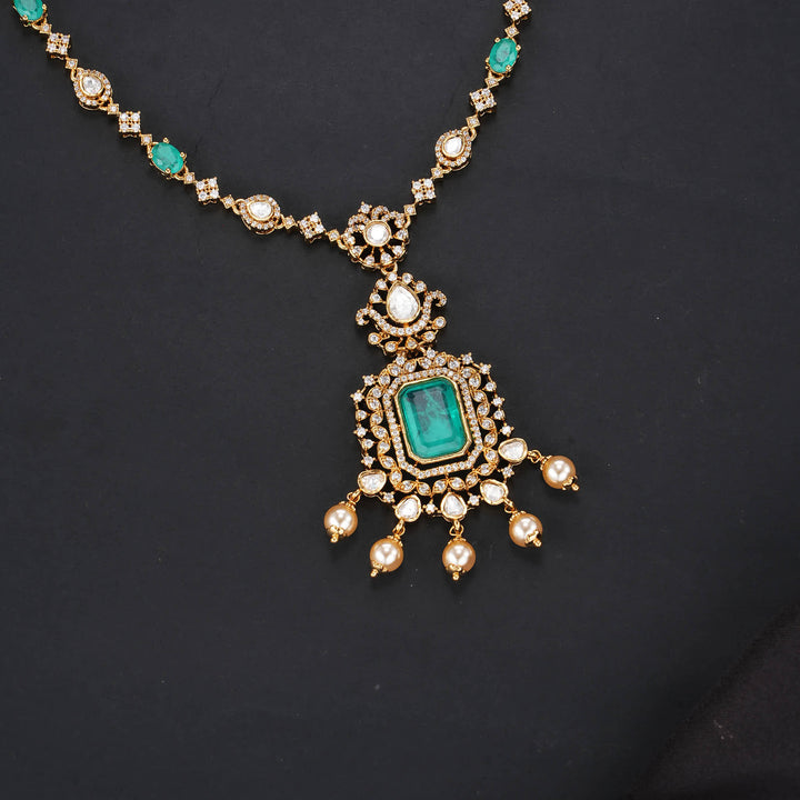 Simply Elegant Victorian Short Necklace Set