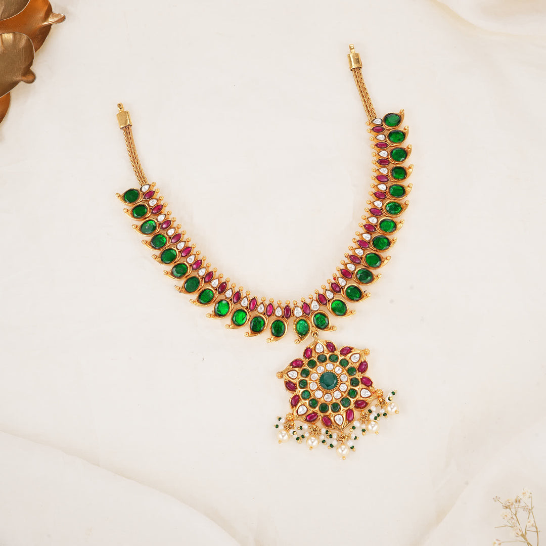 Vibrant Kundan Short Necklace