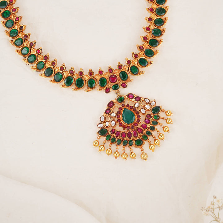 Grandeur Look Kundan Necklace