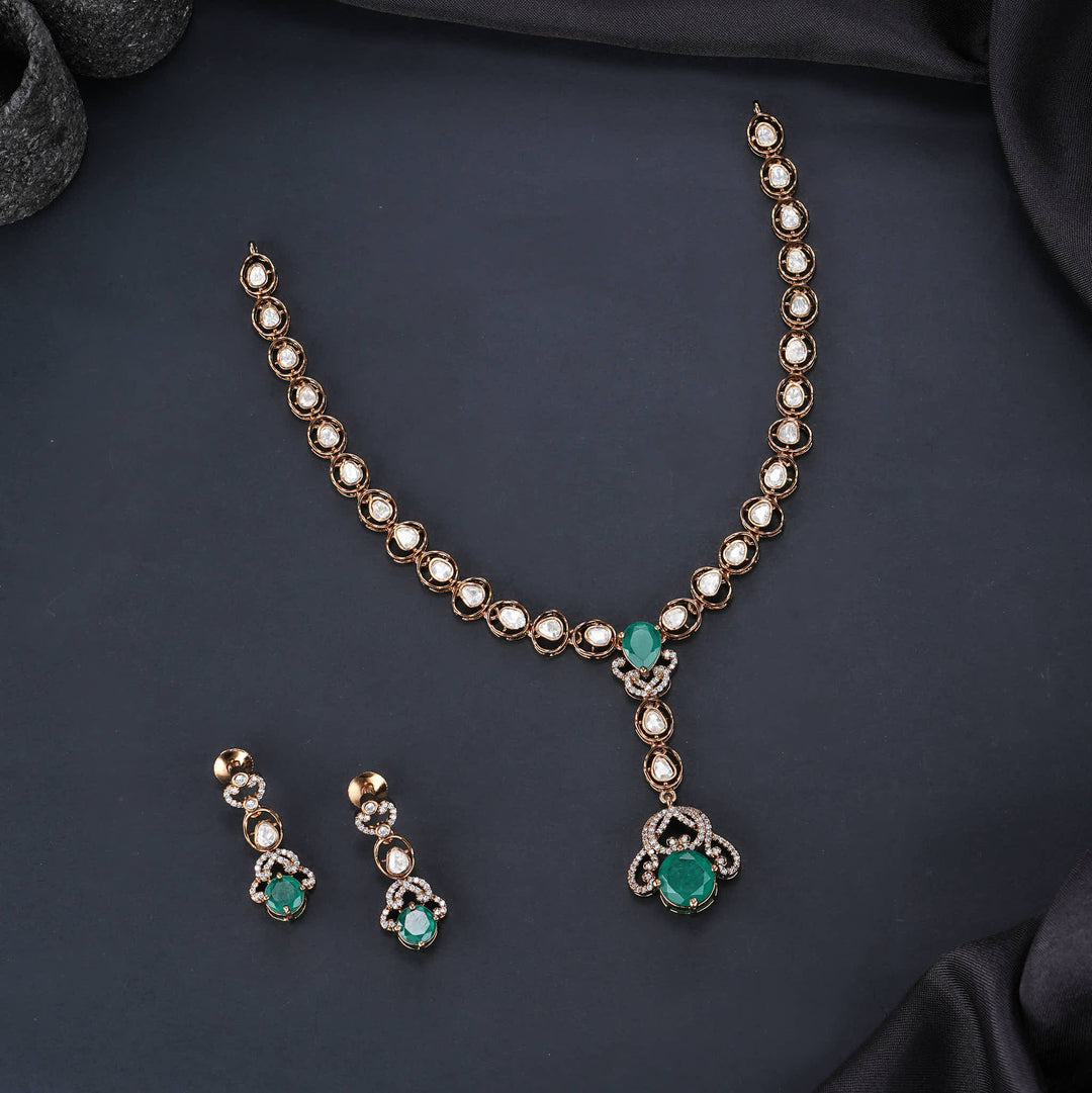 Vervikaa Victorian Necklace Set
