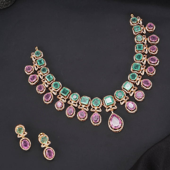Vinthikaa Victorian Necklace Set