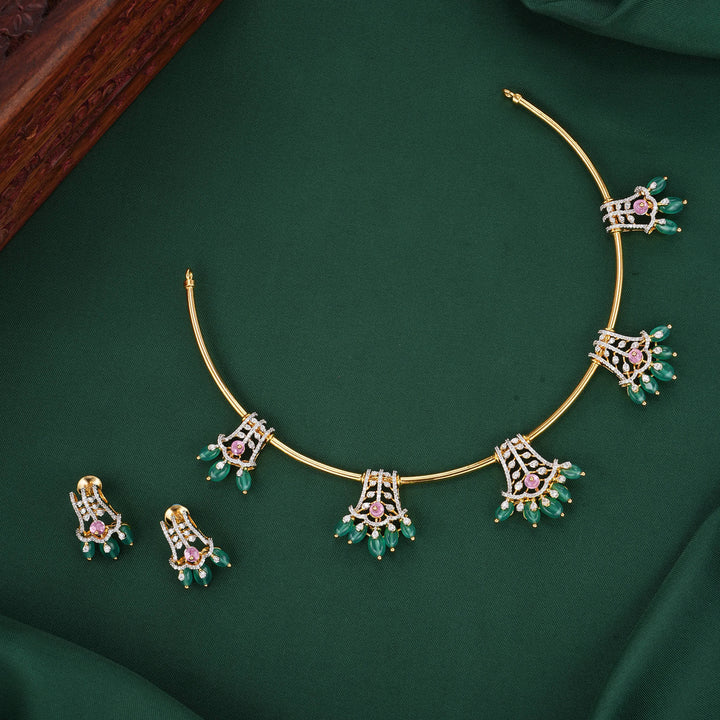 Vanthikaa Diamond Design Necklace Set