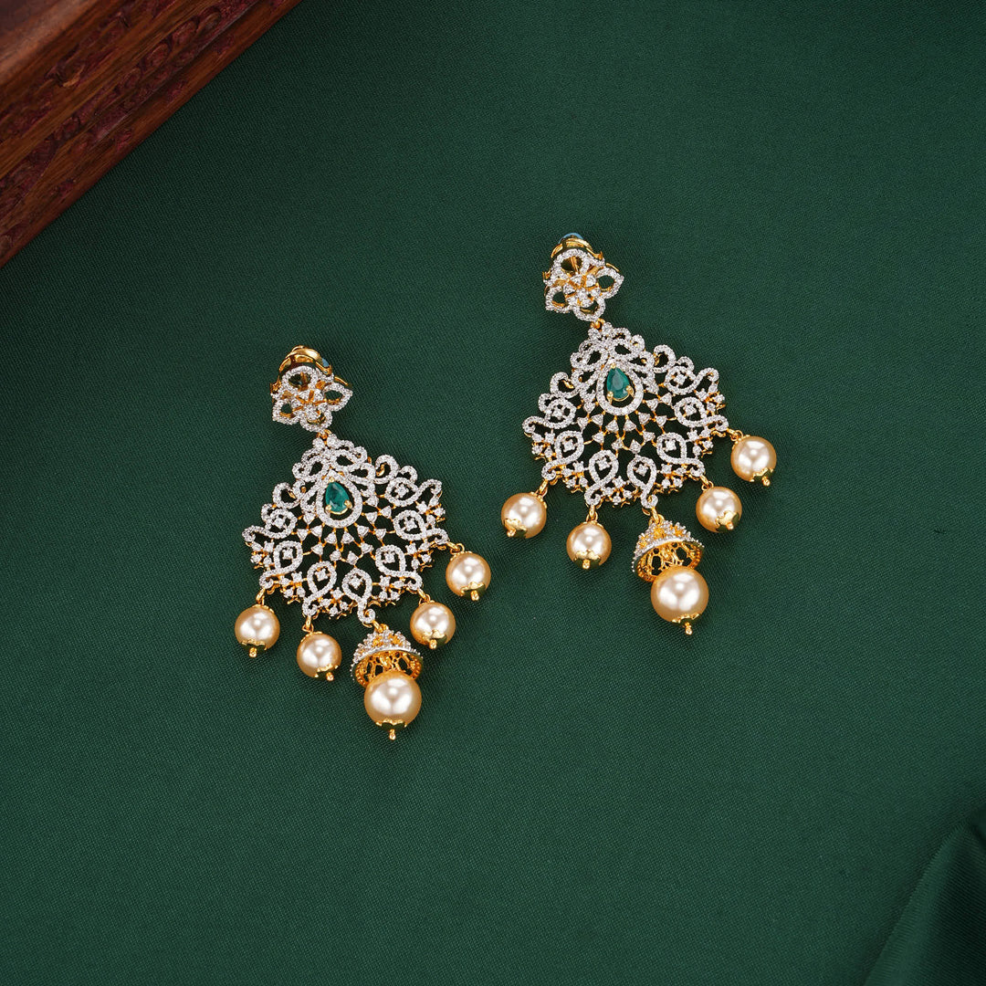 Dazzling  Diamond Design Necklace Set