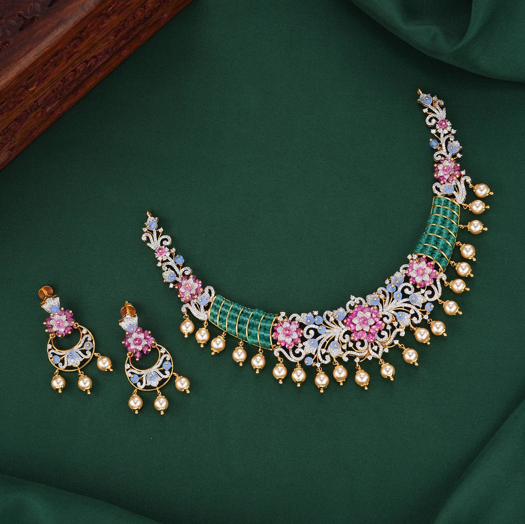 Vinithaa Diamond Design Necklace Set