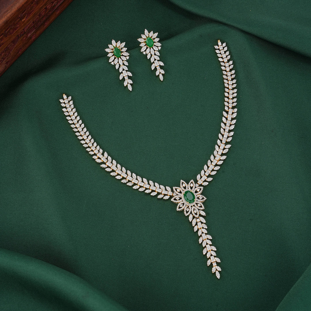 Vinithaa Avikam Necklace Set
