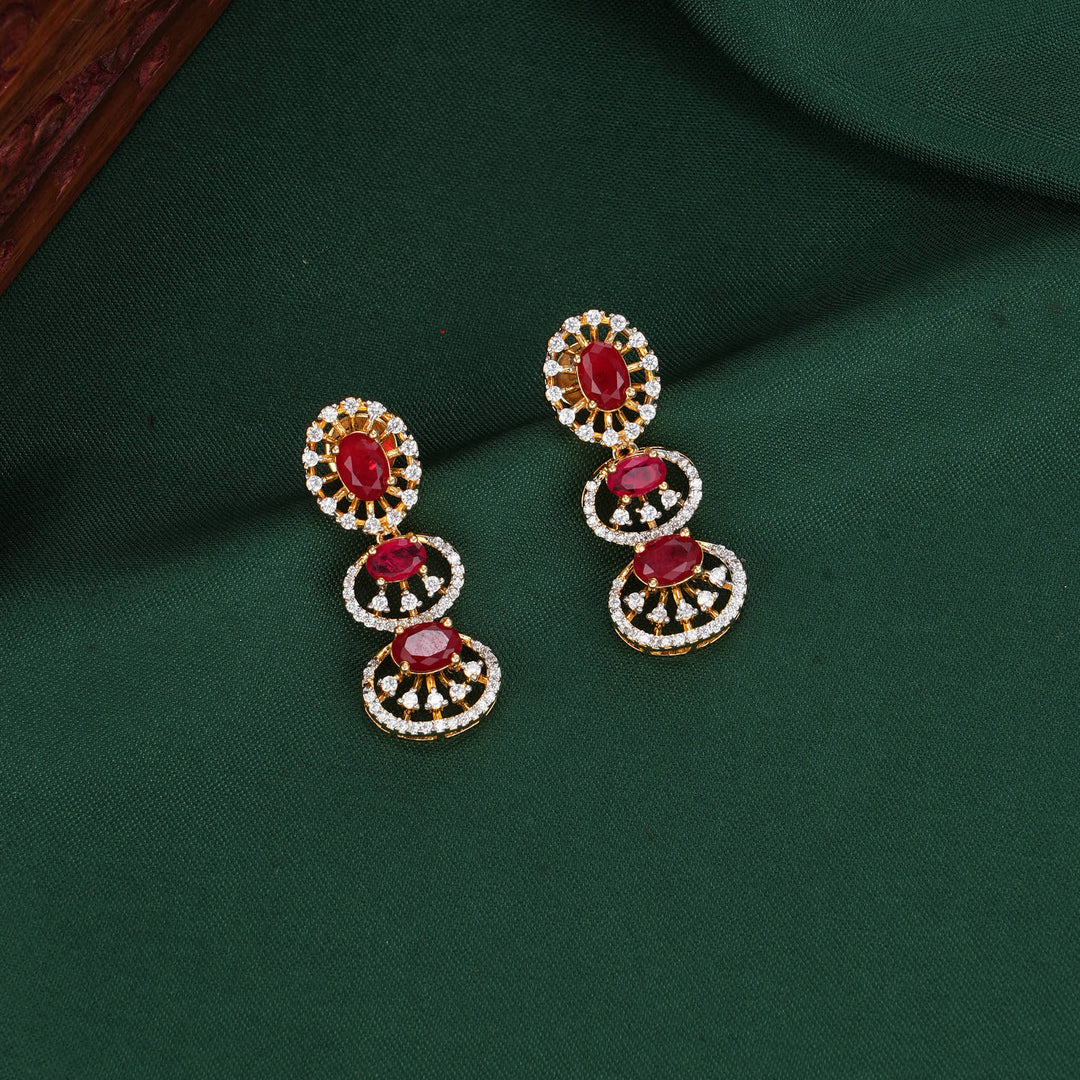 Brilliantly Vibrant Diamond Design Necklace Set