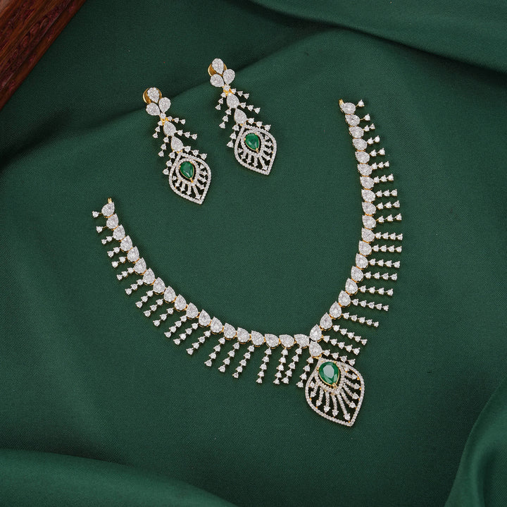 Aura Classy Avikam Necklace Set